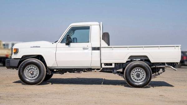 Toyota Land Cruiser Pick Up Toyota Land Cruiser Pick-up LC 79 SC 4.2L Diesel MT MY2025