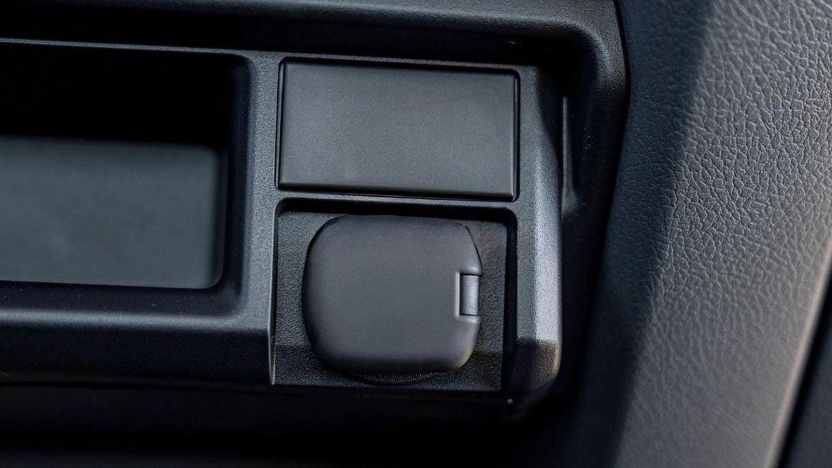 Toyota Land Cruiser Pick Up Toyota Land Cruiser Pick-up LC 79 SC 4.2L Diesel MT MY2025-13-13