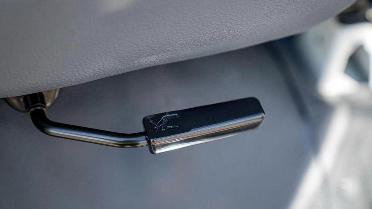 Toyota Land Cruiser Pick Up Toyota Land Cruiser Pick-up LC 79 SC 4.2L Diesel MT MY2025-16-16