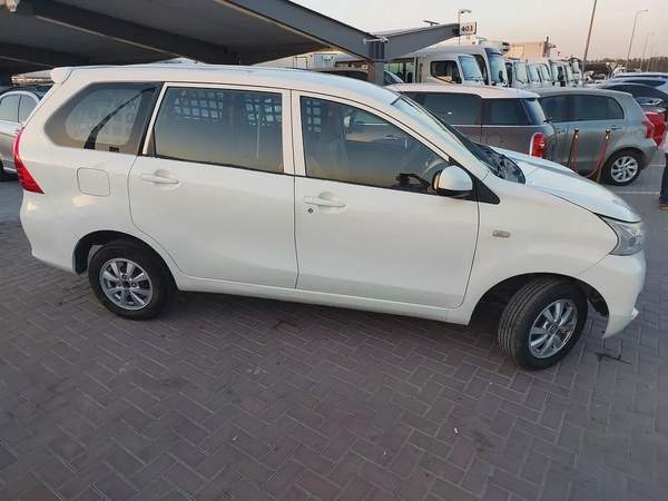 تويوتا Avanza 2017