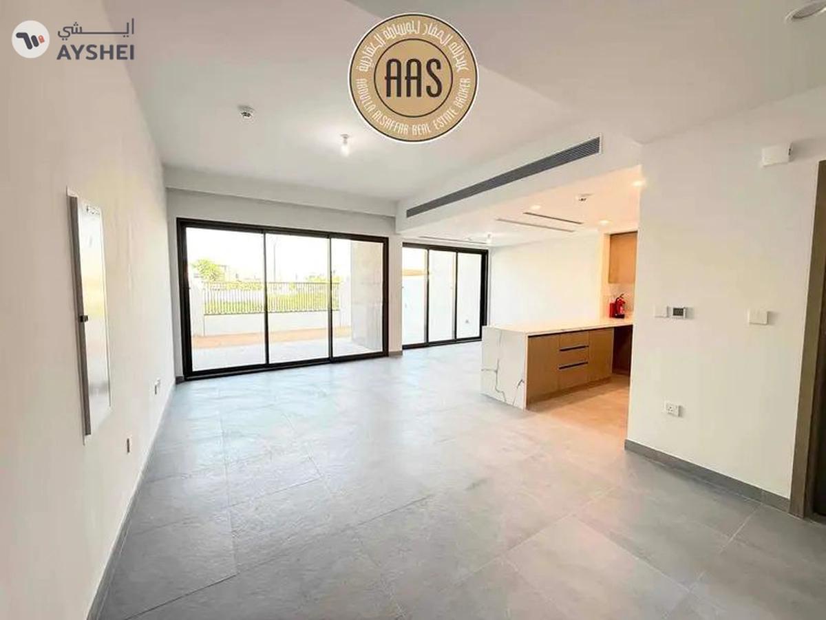 READY TO MOVE // BRAND NEW 3BR+ MAID VILLA-0-landscape