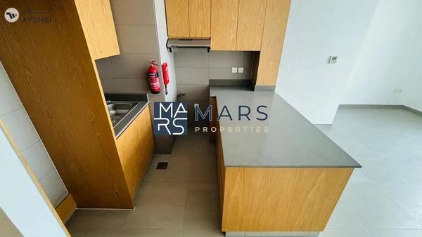 Modern 1BHK with Gorgeous Poolview – Perfect Spot