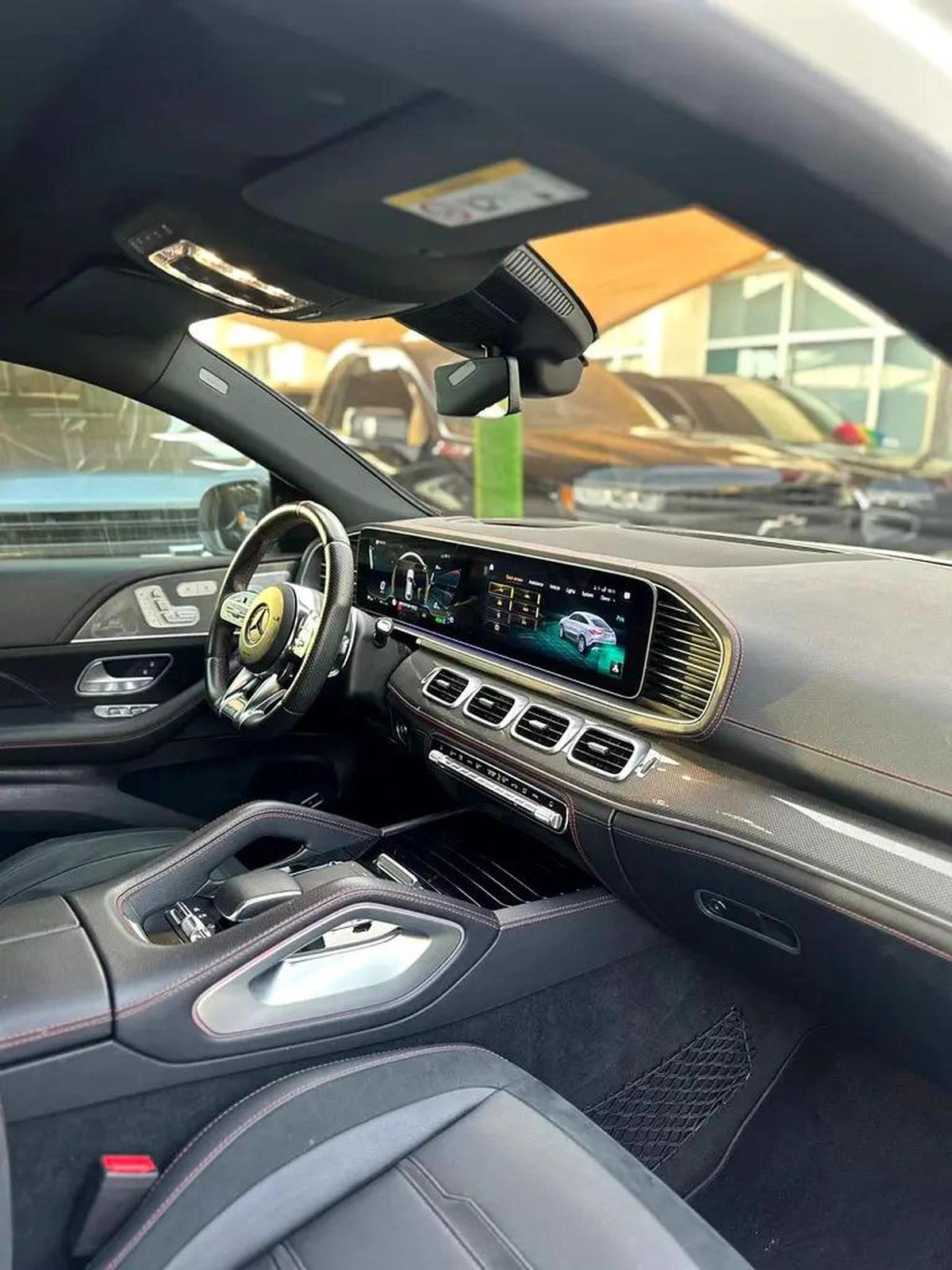 MERCEDES BENZ AMG GLE53 GCC FULL OPTION ORIGINAL PAINT FULL SERVICE HISTORY UNDER WARRANTY PERFECT C-2-2