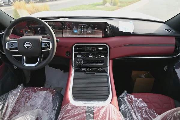 Nissan Patrol LE Platinum City 2026 - GCC Specs - New