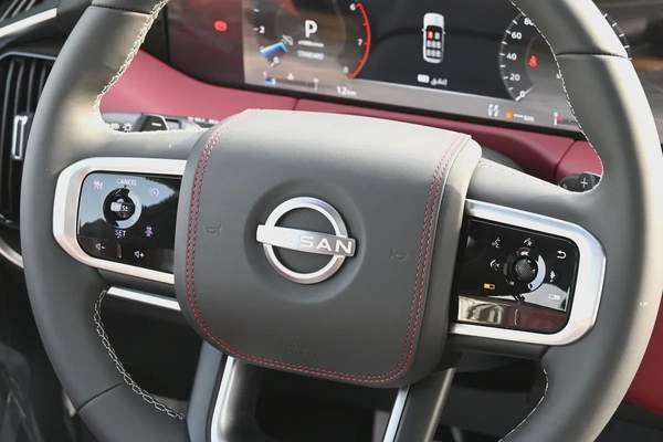 Nissan Patrol LE Platinum City 2026 - GCC Specs - New