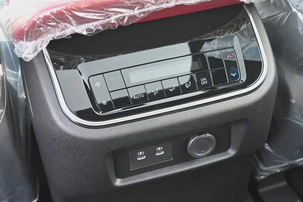 Nissan Patrol LE Platinum City 2026 - GCC Specs - New