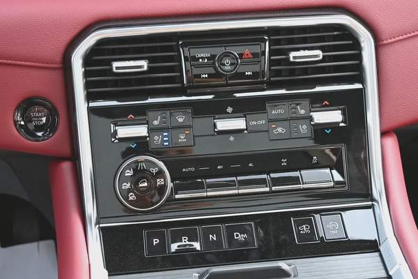 Nissan Patrol LE Platinum City 2026 - GCC Specs - New