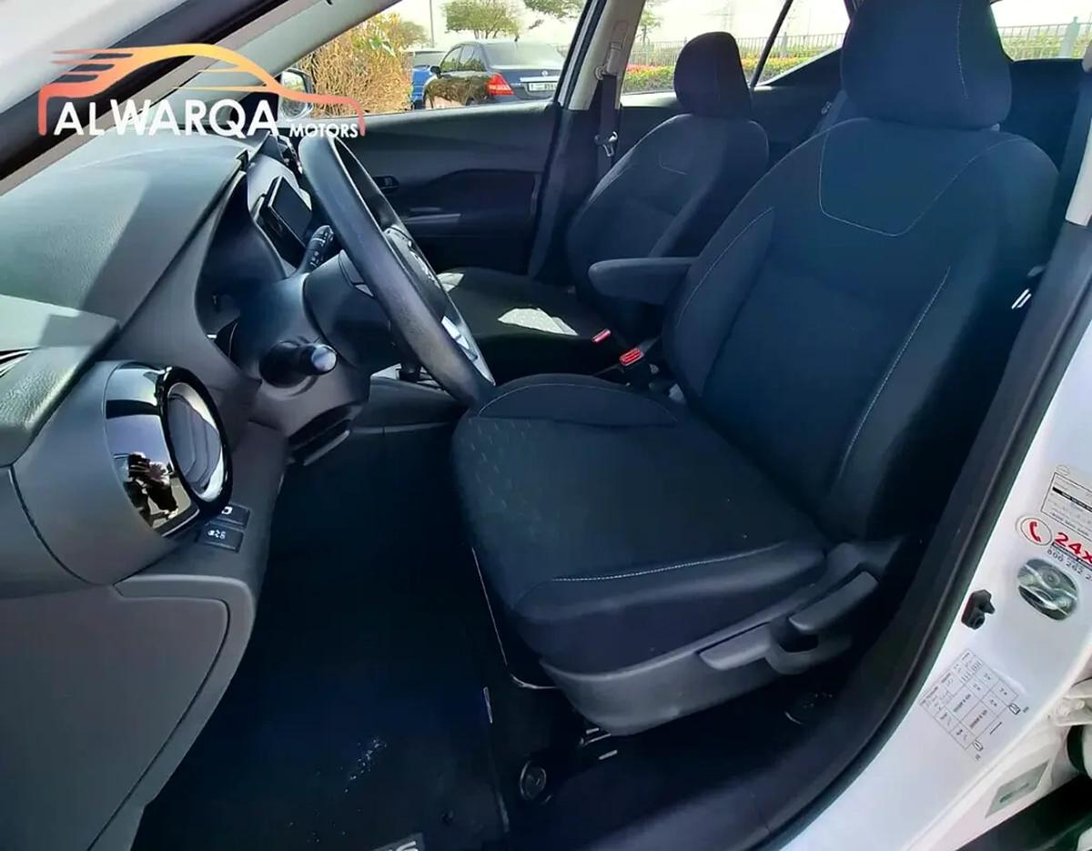 Nissan Kicks SV-11-11