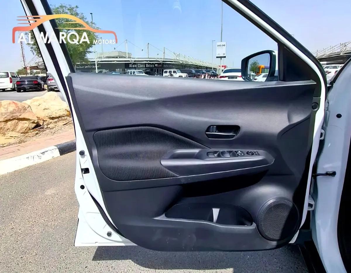 Nissan Kicks SV-9-9