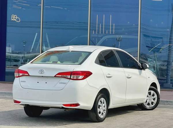 TOYOTA YARIS 2022 1.5L GCC (580/-MONTHLY)