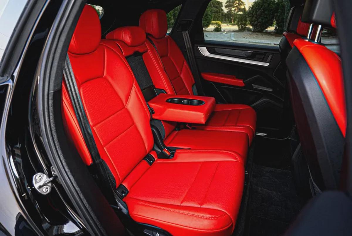 2024 | Porsche Cayenne | Low Mileage | One Year Warranty | Standard |-12-12