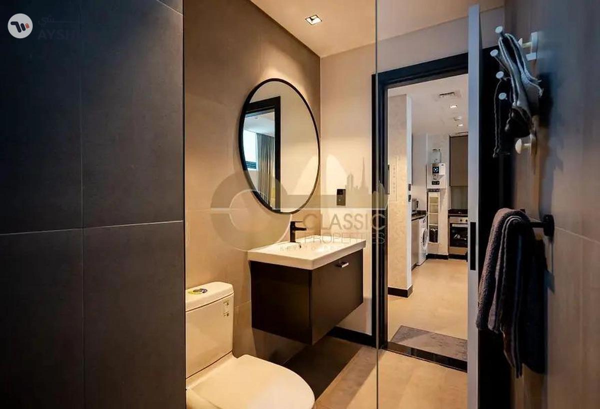 Furnished | Canal Views | Prime Location-13-13