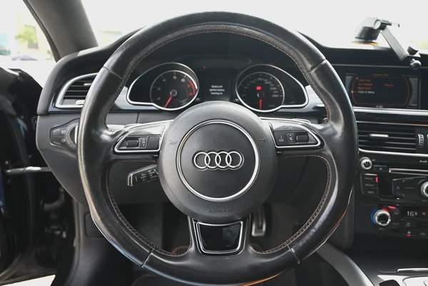 0% DP - S-LINE AUDI A5 2016 - ACCIDENT FREE - GCC