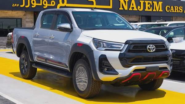 2026 Toyota Hilux SR5 - GCC Specs - Brand New!