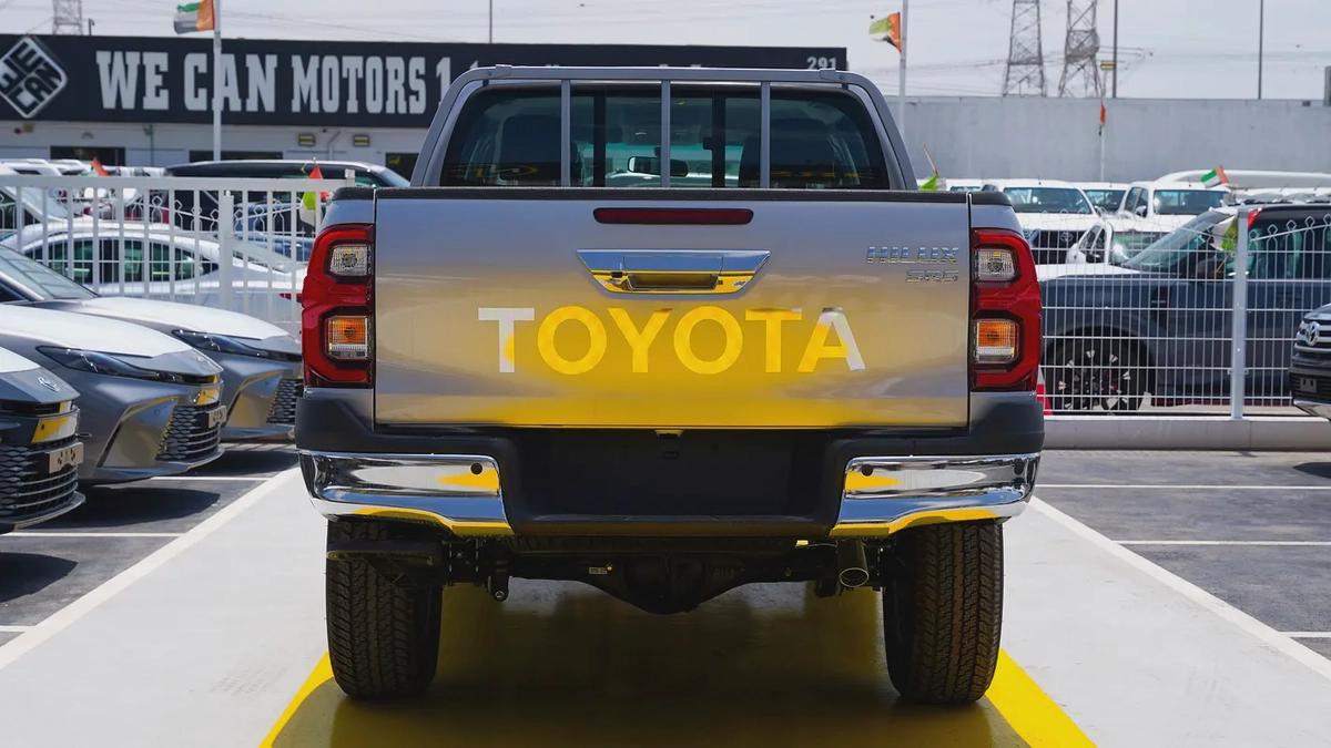 2026 Toyota Hilux SR5 - GCC Specs - Brand New!-6-6