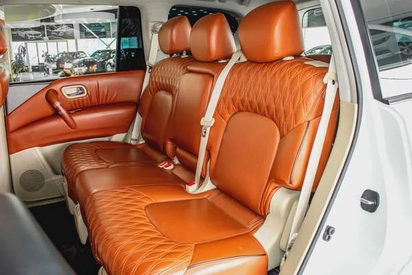 1 YR WARRANTY | GCC | 4.0L | AED 2500 PM