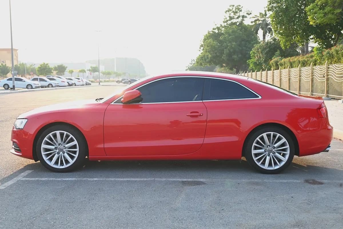 0% DP - FSH - FIRST OWNER - AUDI A5 COUPE 4WD - GCC SPECS-4-4