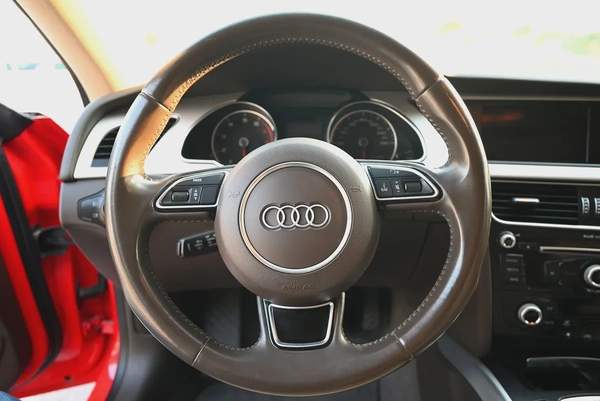 0% DP - FSH - FIRST OWNER - AUDI A5 COUPE 4WD - GCC SPECS