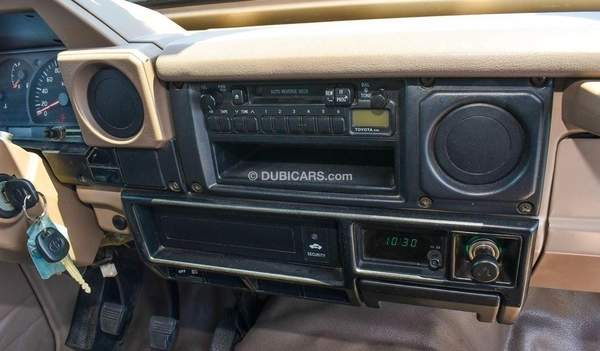 Toyota Land Cruiser 70