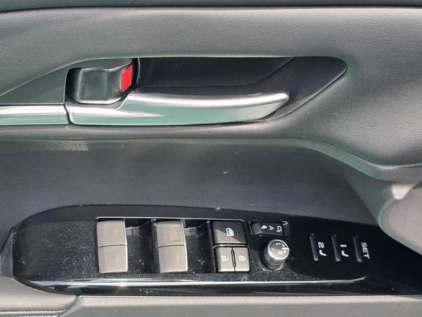 Toyota Camry GLE 2.5L Hybrid