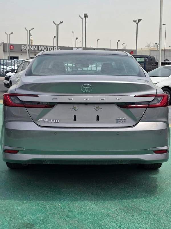 Toyota Camry GLE 2.5L Hybrid