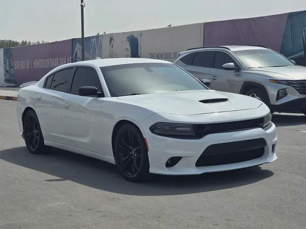 دودج تشارجر 2017 مواصفات امريكية هيمي 5.7 بحالة جيدة