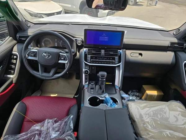 New Toyota Land Cruiser 2026