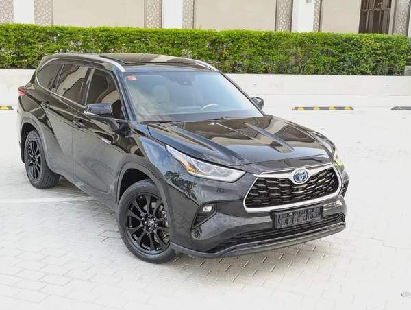 Toyota Highlander VXR Hybrid 2021 - GCC Specs - Pristine Condition