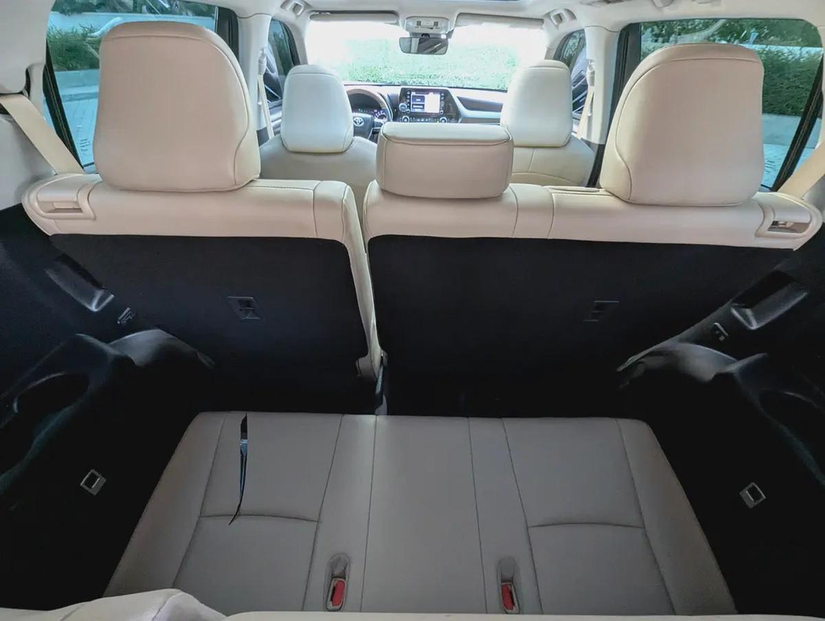 Toyota Highlander VXR Hybrid 2021 - GCC Specs - Pristine Condition-11-11