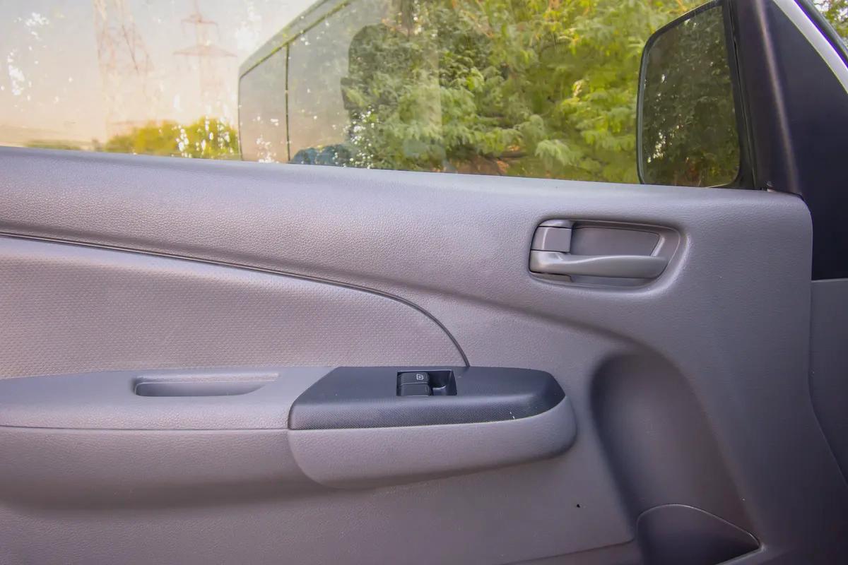 2021 Nissan Urvan | Standard Roof Delivery Van | GCC Specs | Ref#N33021-14-14