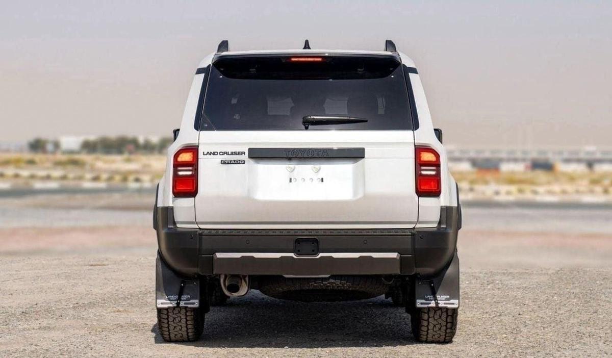 Toyota Prado 250 2.4P AT FIRST EDITION MY2025 – WHITE-4-4