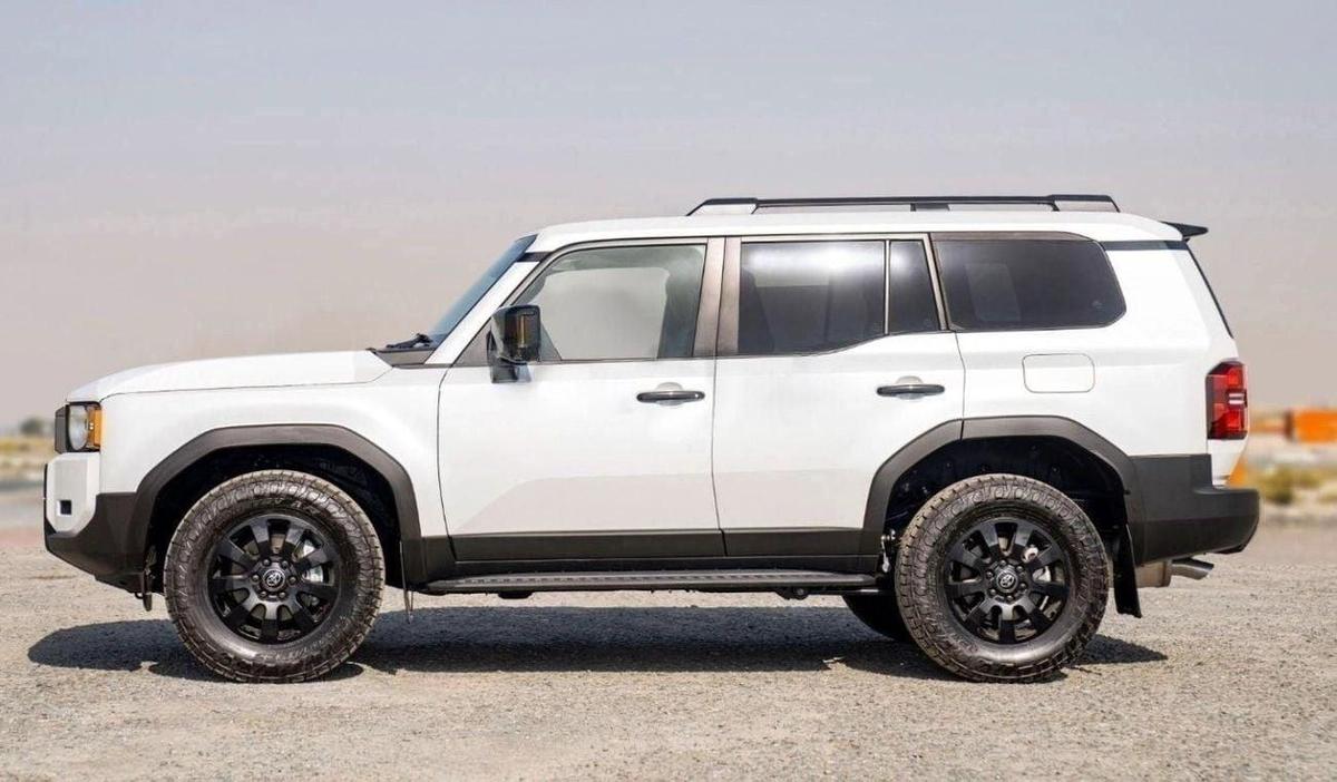 Toyota Prado 250 2.4P AT FIRST EDITION MY2025 – WHITE-8-8