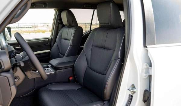 Toyota Prado 250 2.4P AT FIRST EDITION MY2025 – WHITE