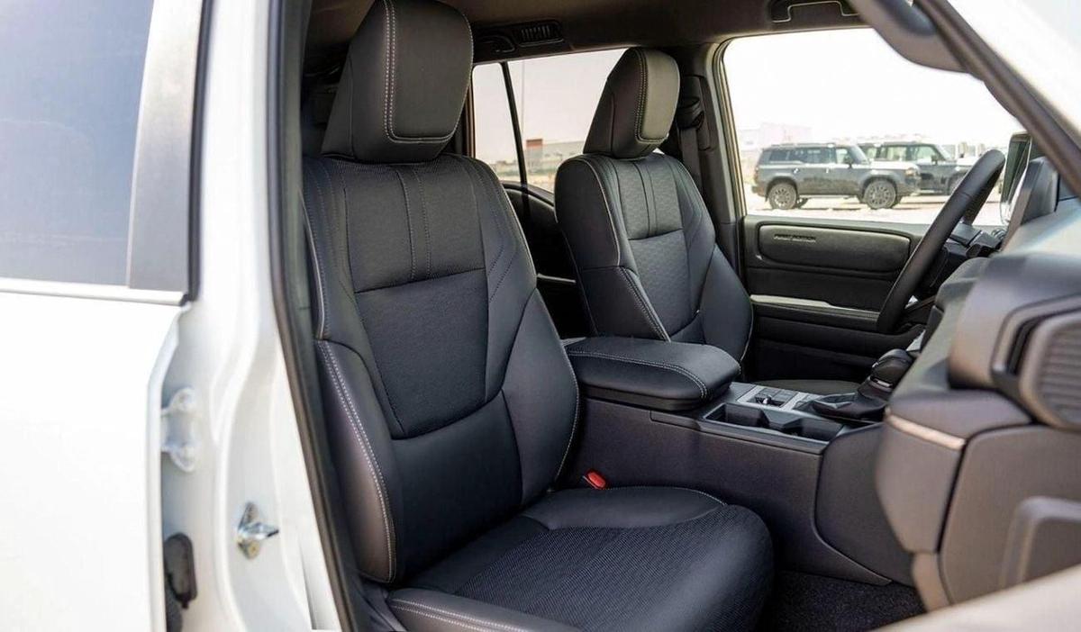 Toyota Prado 250 2.4P AT FIRST EDITION MY2025 – WHITE-13-13