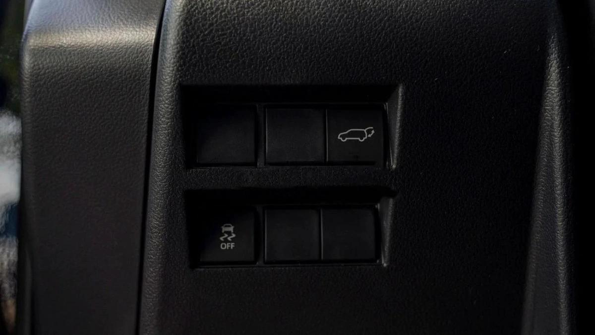 Toyota Land Cruiser VX 3.3L DIESEL 2025-8-8