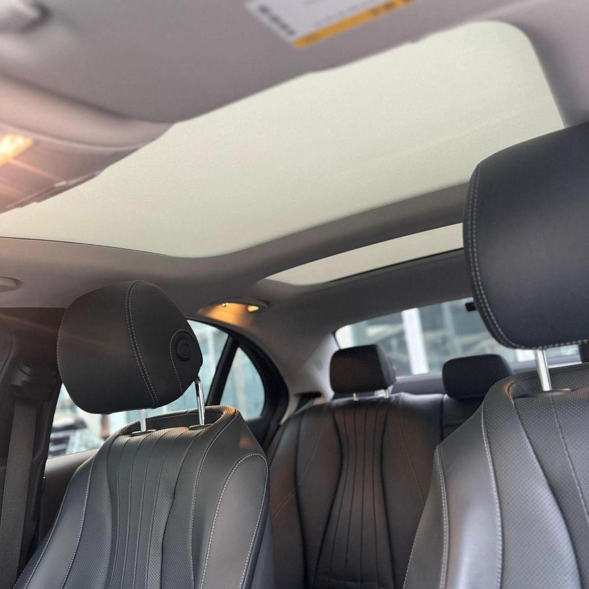 Mercedes-Benz E 400 AMG 3.0L-8-8