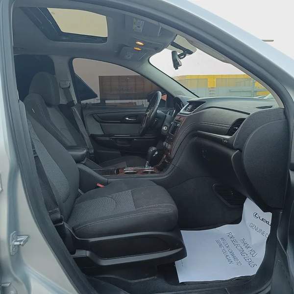 Chevrolet Traverse LT 2014 - American Specs - Well Maintained