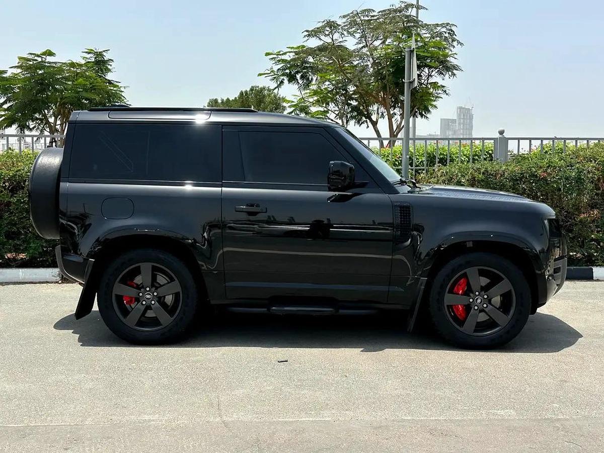 Land Rover Defender P400 HSE 2022 GCC Specs-8-8