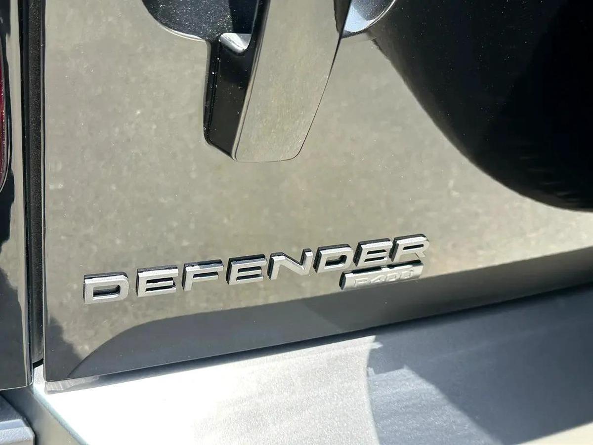 Land Rover Defender P400 HSE 2022 GCC Specs-3-3