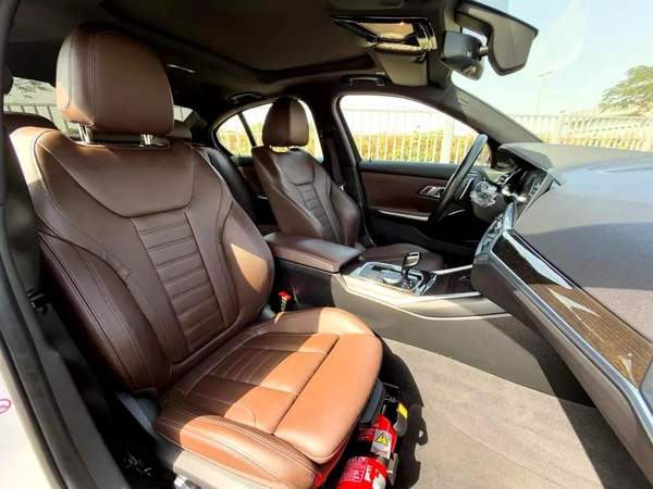 BMW i 330 2019 GCC UNDER WARRANTY