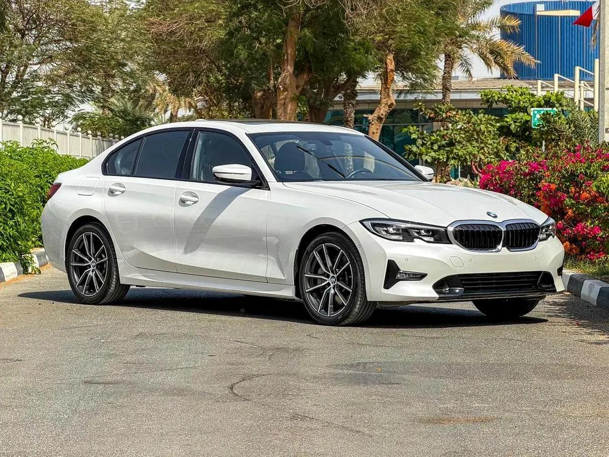 BMW i 330 2019 GCC UNDER WARRANTY-0-0