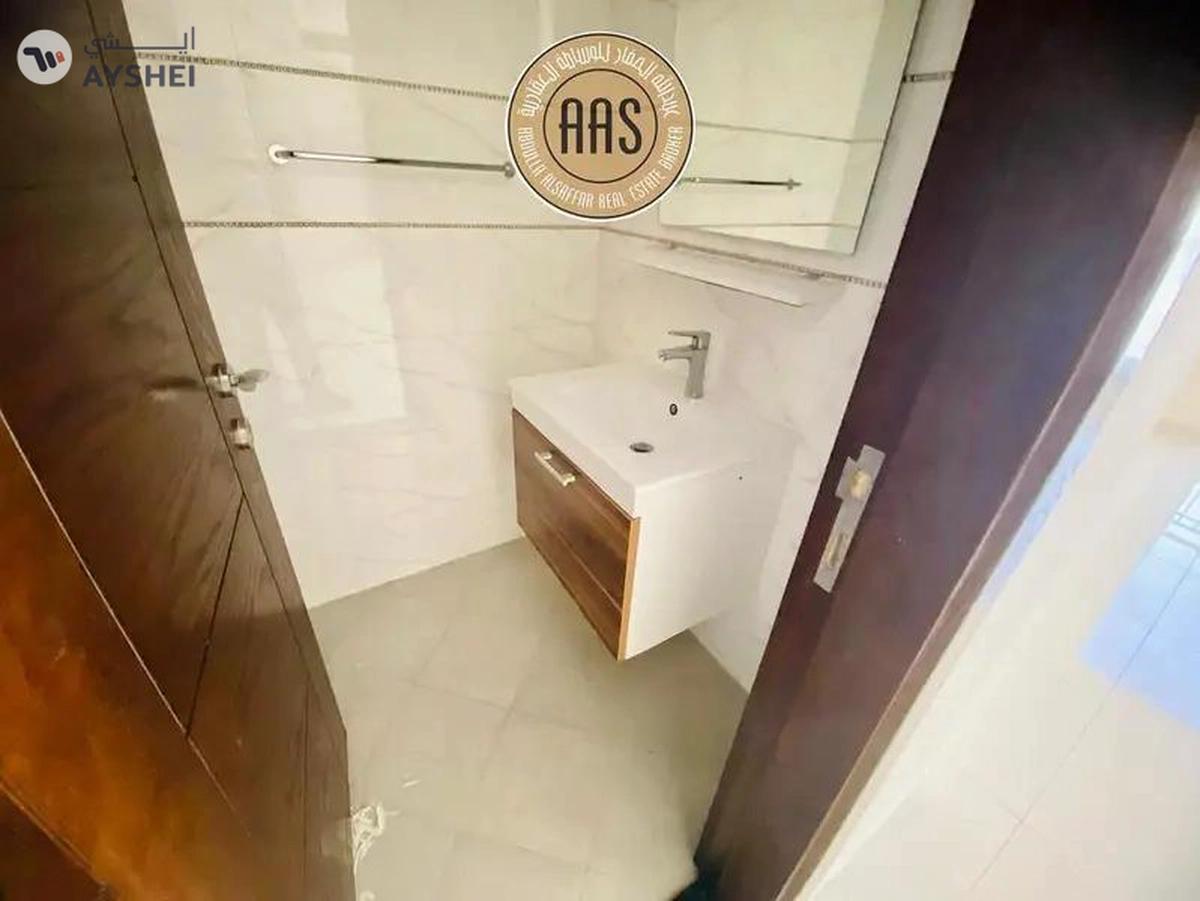 Luxury 1bhk Apartment Available With Balcony 50k-8-8