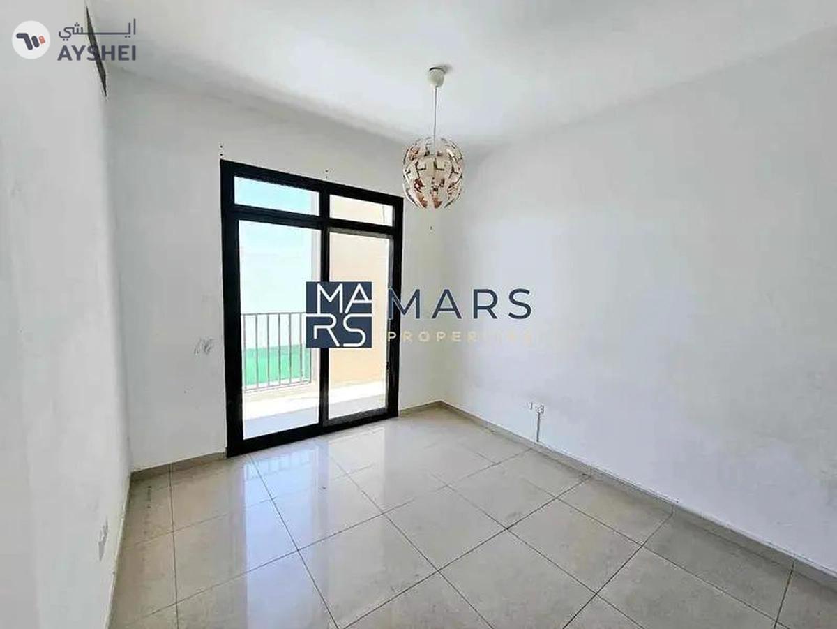 Spacious three bedroom townhouse bigger layout is available for rent in Nasma for 100,000 AED-1-1