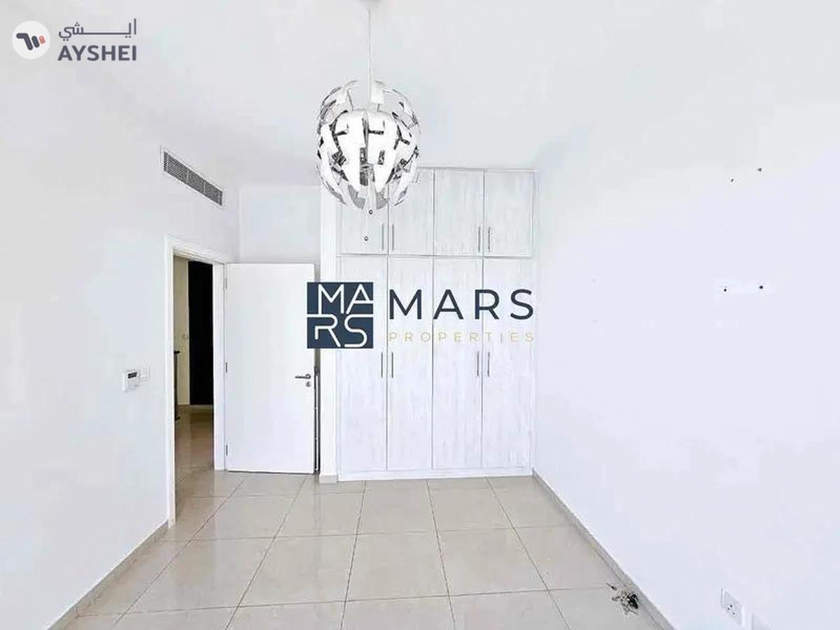 Spacious three bedroom townhouse bigger layout is available for rent in Nasma for 100,000 AED-2-2