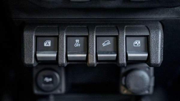 Suzuki Jimny Suzuki jimny 2025 1.5L glx 4doors MT MY24 for export only