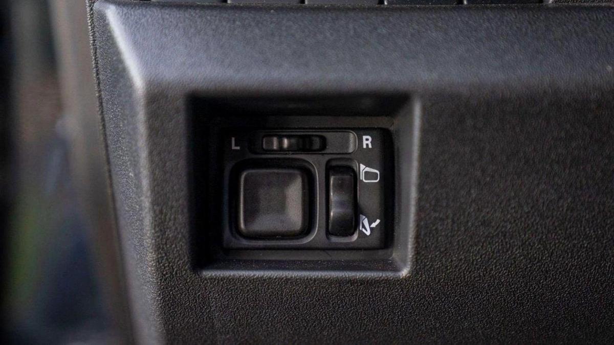 Suzuki Jimny Suzuki jimny 2025 1.5L glx 4doors MT MY24 for export only-13-13