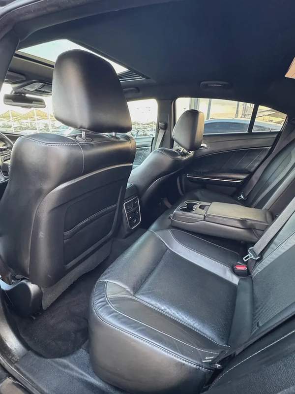 دودچ تشارچر SXT PLUS V6 3.6L موديل 2019 وارد فل اوبشن كلين تايتل