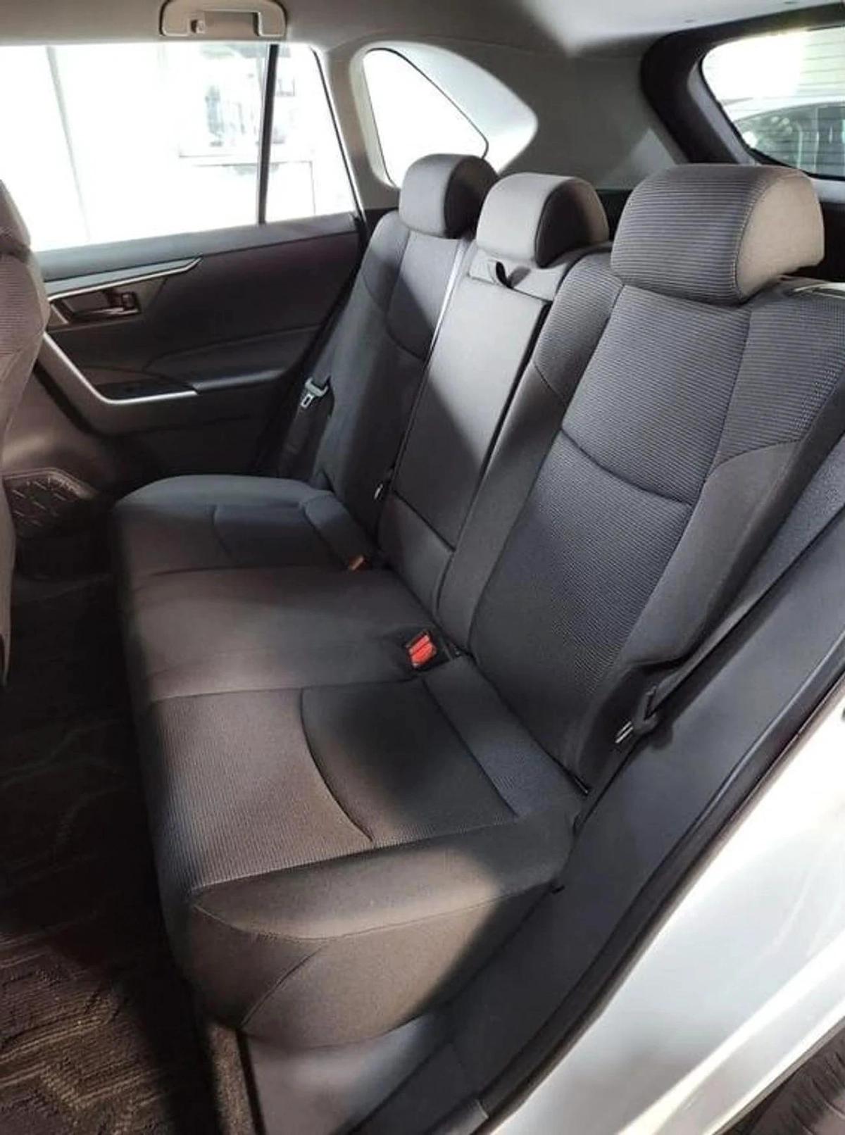 Toyota RAV4 2.0L (2WD) EX-11-11