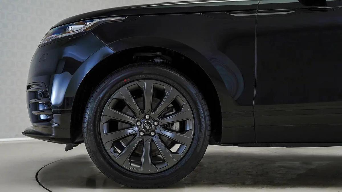 Land Rover Range Rover Velar R-Dynamic SE-4-4