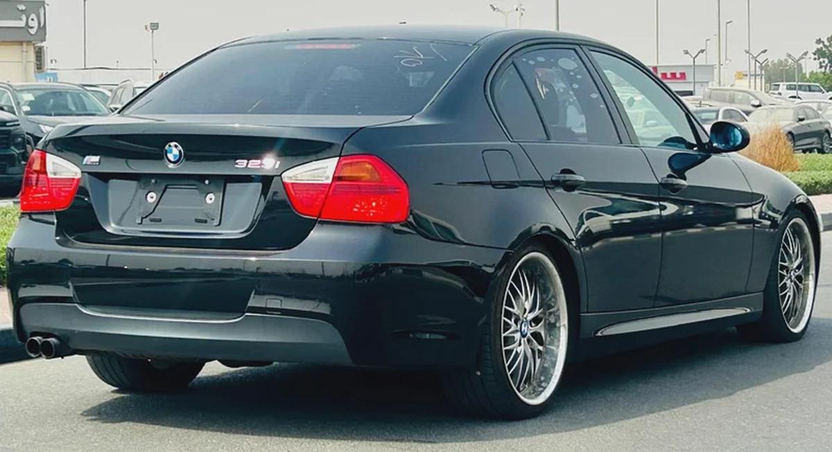 BMW 323i | 2006 | M PACKAGE | CLEAN TITILE | FRESH JAPAN IMPORT-6-6